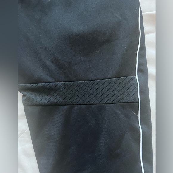 Youth boys XL loose fit black fleeced lined joggers. - Picture 5 of 5